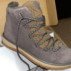 NWT UGG Plush Lace Up Winter Boots